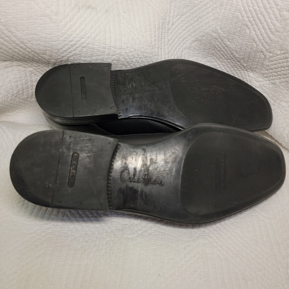Cole Haan black leather oxfords. - Picture 6 of 11